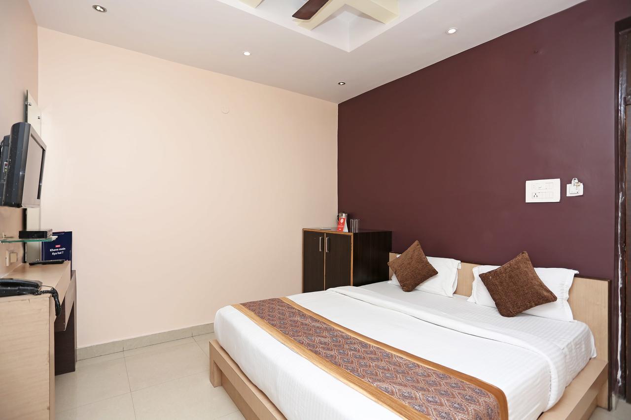 Oyo 11596 Sanjay Guest House Kanpur Exterior photo